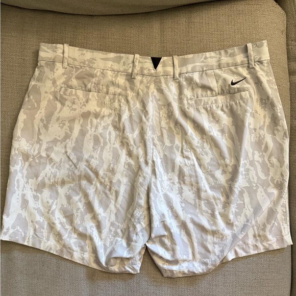 Nike White & Gray Camo Golf Shorts - Picture 3 of 3